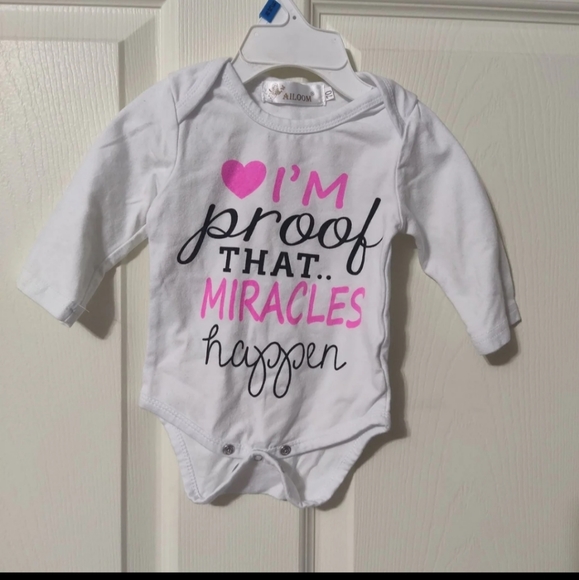 🌵baby onesies - Picture 1 of 6